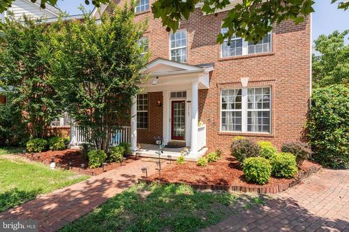 13765 Fleet St, WOODBRIDGE, VA, 22191-5402 | Card Image