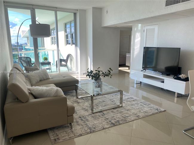 PH16S - 3801 S Ocean Dr, Condo with 1 bedrooms, 1 bathrooms and null parking in Hollywood FL | Image 1