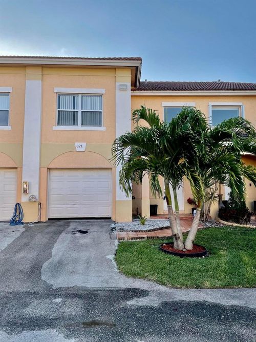 821 Talia Circle, Palm Springs, FL, 33461 | Card Image