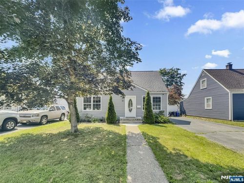 45 Bergen Ave, Haskell, NJ, 07420-1001 | Card Image