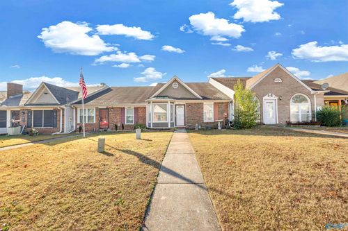 431 Autumnwood Dr Sw, Decatur, AL, 35601-5657 | Card Image