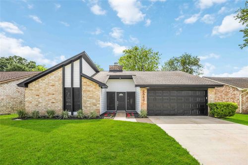2543 Sage Brush Ln, Sugar Land, TX, 77479-1614 | Card Image