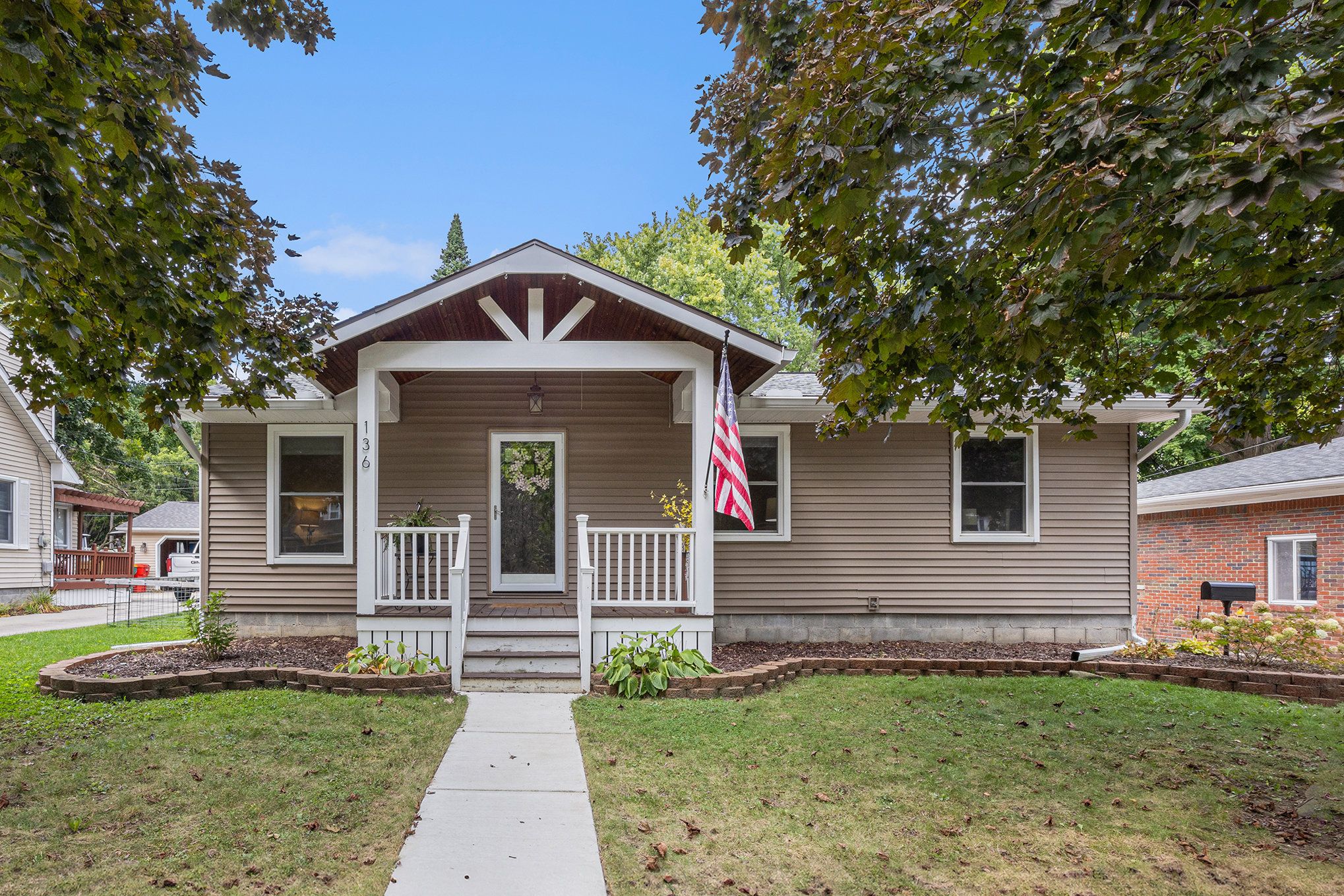 Hollister St, Romeo, MI 48065