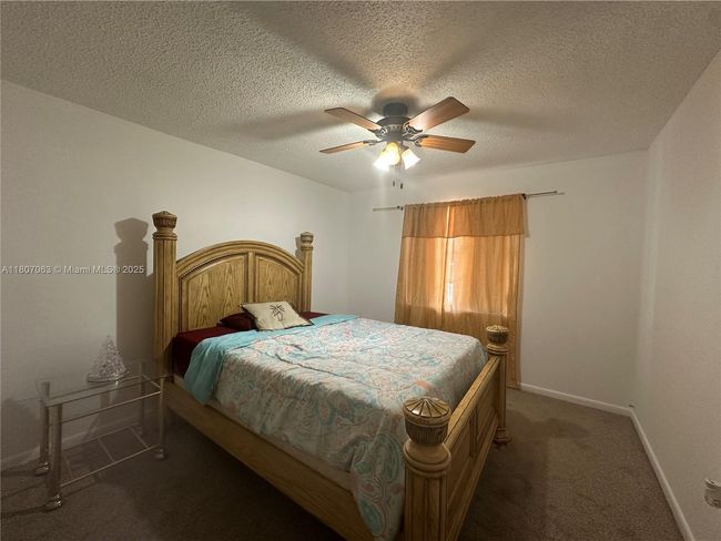 10075 Nw 129 Th Ter, House other with 3 bedrooms, 2 bathrooms and null parking in Hialeah Gardens FL | Image 9