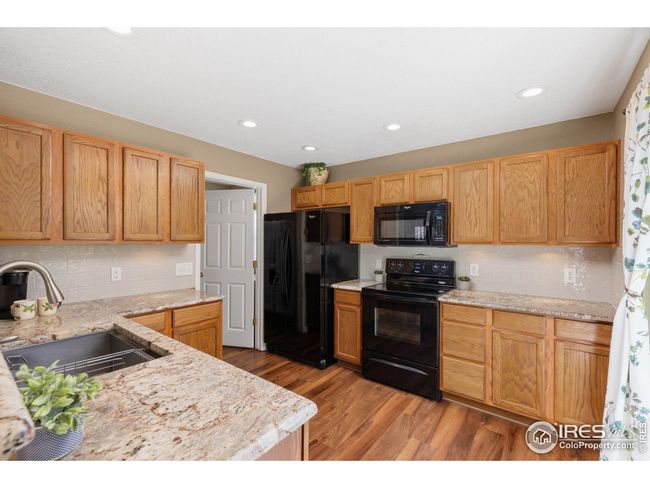 548 Mathews Cir, House other with 3 bedrooms, 3 bathrooms and null parking in Erie CO | Image 13