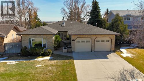 412 Curry Cres, Swift Current, SK, S9H4X4 | Card Image