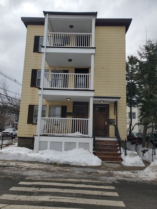 2-4 Derby St, Somerville, MA, 02145-1934 | Card Image