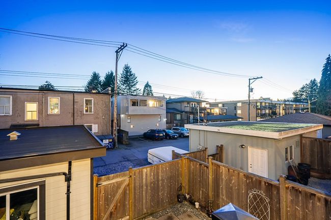 357 E 4 Th Street, Home with 5 bedrooms, 3 bathrooms and 2 parking in North Vancouver BC | Image 35