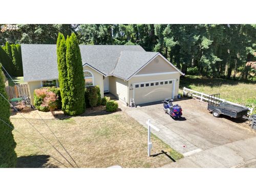 3839 Ne Hembree St, Mcminnville, OR, 97128-9191 | Card Image