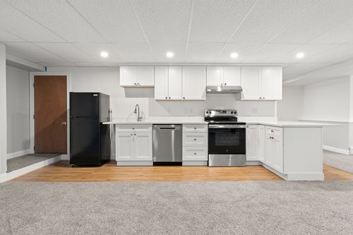 a-10 Deer Hill Rd, Essex, MA, 01929-1016 | Card Image