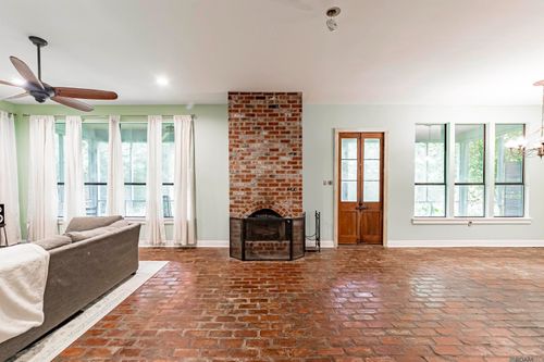 25247 Shane Ct, Jackson, LA, 70748-4338 | Card Image