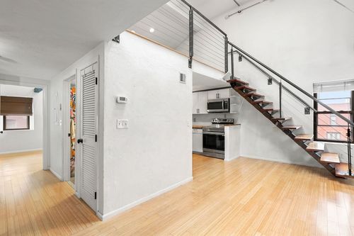 4-148 F St, Boston, MA, 02127-2222 | Card Image