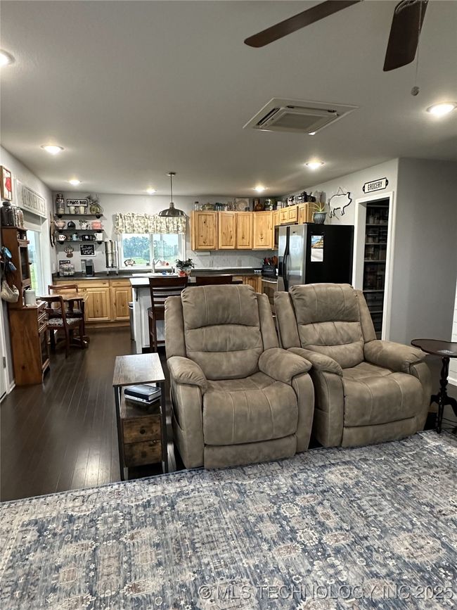 4512 - 20947 N Country Ridge Dr, House other with 2 bedrooms, 2 bathrooms and null parking in Stigler OK | Image 17