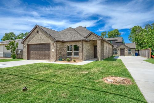 321 Fagg Dr, Lewisville, TX, 75057-3101 | Card Image
