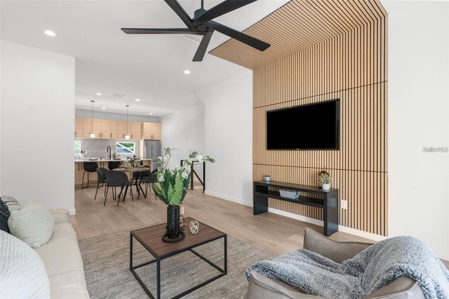 UNIT-3 - 102 W Adalee St, Townhouse with 3 bedrooms, 4 bathrooms and null parking in TAMPA FL | Image 5