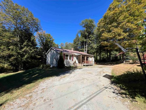 424 Susan Lynn Lane, Wardsboro, VT, 05355 | Card Image