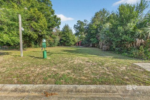 200 S Stillman St, Pensacola, FL, 32505-8038 | Card Image