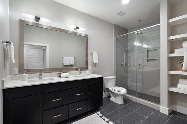 Primary bathroom with 2 walk-in closets | Image 28