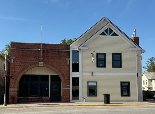 116 W Main St, West Branch, IA, 52358-9636 | Card Image