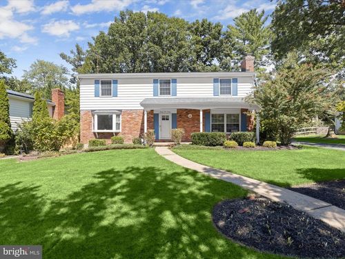 2120 Cedar Circle Dr, CATONSVILLE, MD, 21228-3747 | Card Image