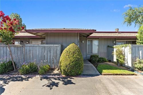 4504 N Valentine Ave, Fresno, CA, 93722-4068 | Card Image