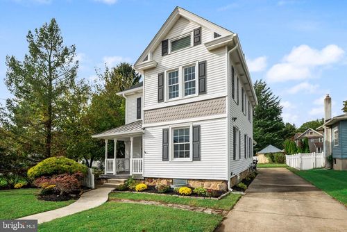 20 E Woodland Ave, PITMAN, NJ, 08071-1122 | Card Image
