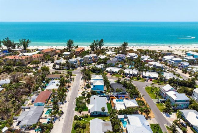 204 75 Th St, House other with 3 bedrooms, 2 bathrooms and null parking in HOLMES BEACH FL | Image 73