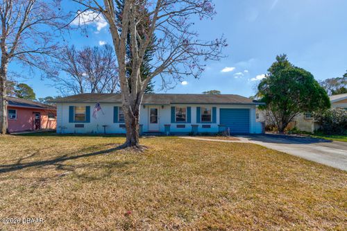 67 Broadmoor Cir, Ormond Beach, FL, 32174-7546 | Card Image