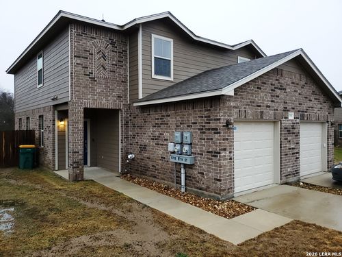 1-8715 8th St, Converse, TX, 78109-2618 | Card Image