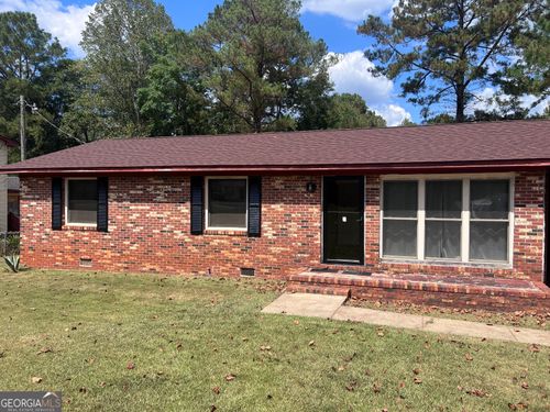 213 Martin L King Dr, Valley, AL, 36854-4319 | Card Image