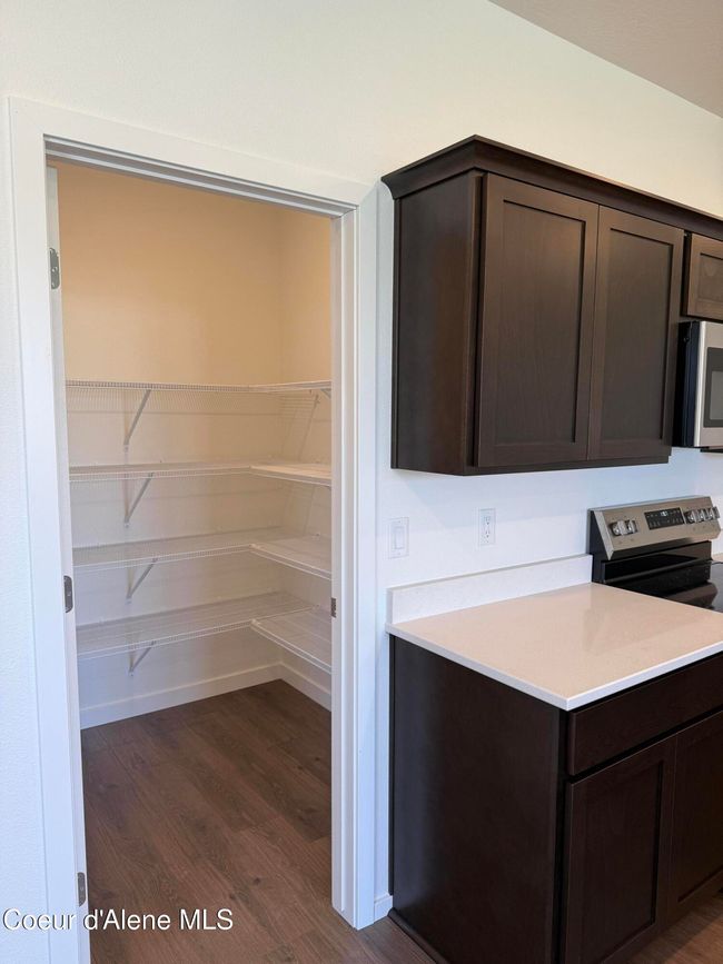 huge pantry | Image 10