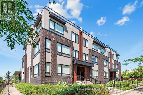 303-1150 Briar Hill Ave, Toronto, ON, M6B0A9 | Card Image