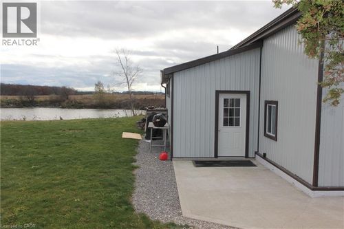 {{alt}} | Card Image