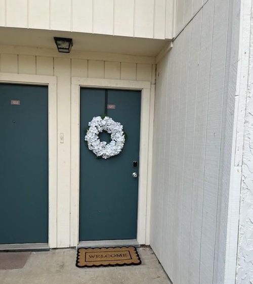 apt-121-250 El Dorado Blvd, Webster, TX, 77598-2212 | Card Image