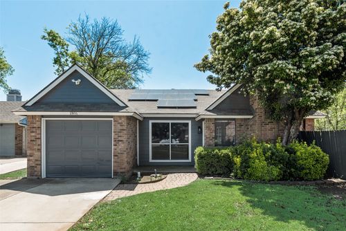 2801 Palmwood Ct, Plano, TX, 75074-3131 | Card Image