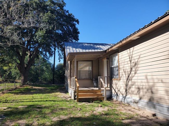 909 W Elder Street, House other with 3 bedrooms, 2 bathrooms and null parking in Colmesneil TX | Image 20
