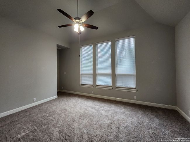 1113 Carriage Loop, House other with 4 bedrooms, 4 bathrooms and null parking in New Braunfels TX | Image 13