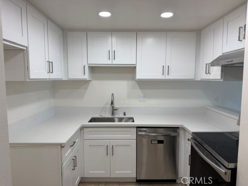26-3054 Associated Rd, Fullerton, CA, 92835-2347 | Card Image