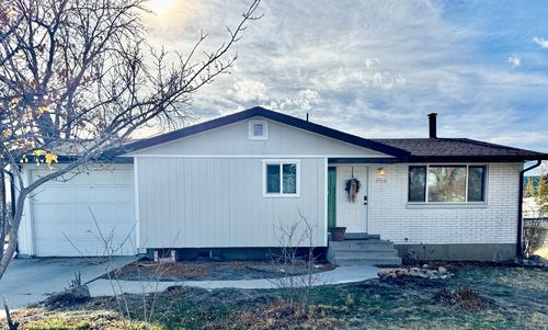 954 E Carnation Dr, Sandy, UT, 84094-4533 | Card Image