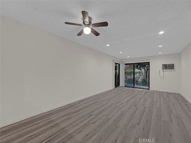 UNIT-107 - 20234 Cantara St, Condo with 2 bedrooms, 2 bathrooms and null parking in Winnetka CA | Image 16