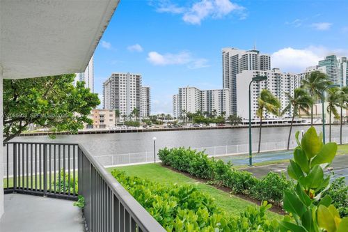 220-1000 Parkview Dr, Hallandale Beach, FL, 33009-2979 | Card Image