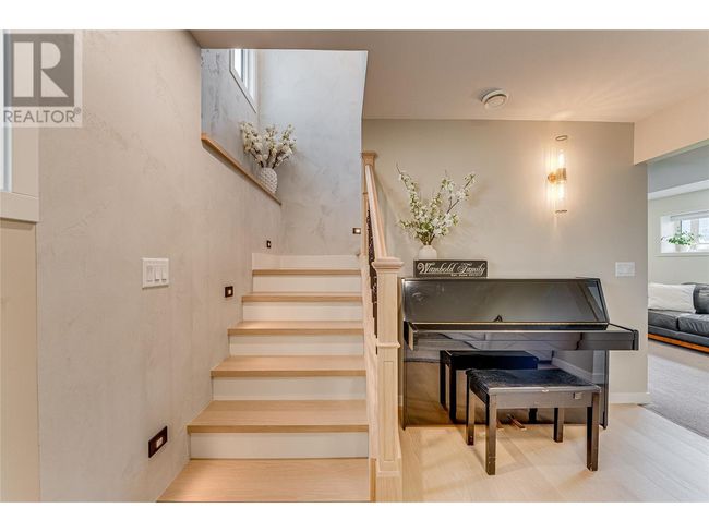 8935 Kalamalka Rd, House other with 4 bedrooms, 3 bathrooms and 30 parking in Coldstream BC | Image 28