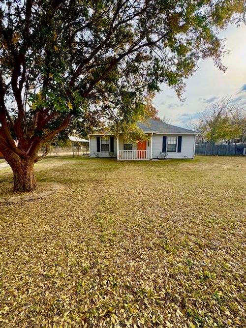 404 Leroy St, Alvord, TX, 76225-5637 | Card Image