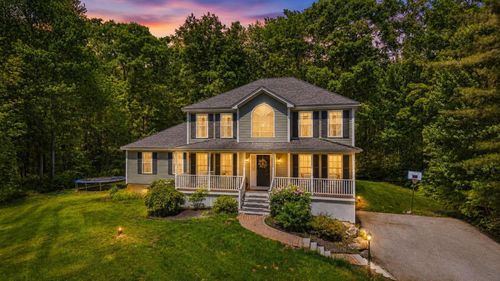 24 Gardensong Dr, Hooksett, NH, 03106-2196 | Card Image