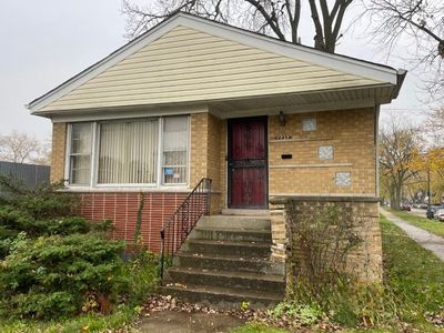 1025 W 115th Street, House other with 3 bedrooms, 1 bathrooms and 2 parking in CHICAGO IL | Image 1