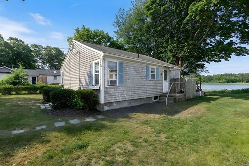 86 Highland Shores Dr, Wareham, MA, 02571 | Card Image