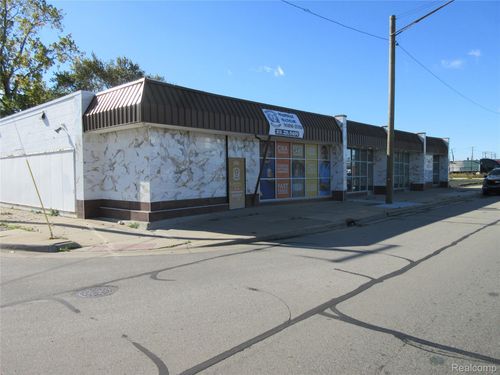 15308 E 8 Mile Rd, Detroit, MI, 48205-1375 | Card Image