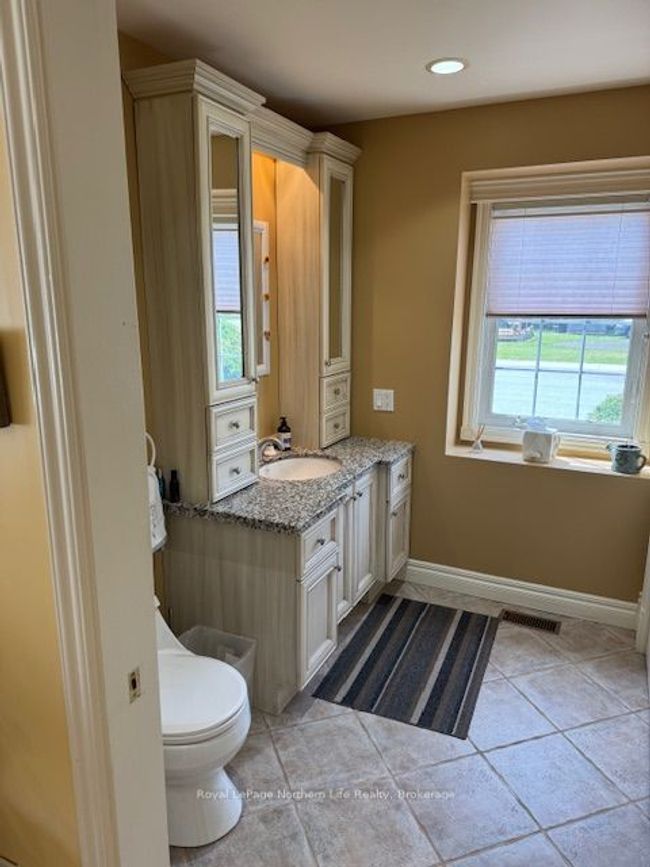 218 Nipissing St, House other with 3 bedrooms, 3 bathrooms and 6 parking in Sturgeon Falls ON | Image 19