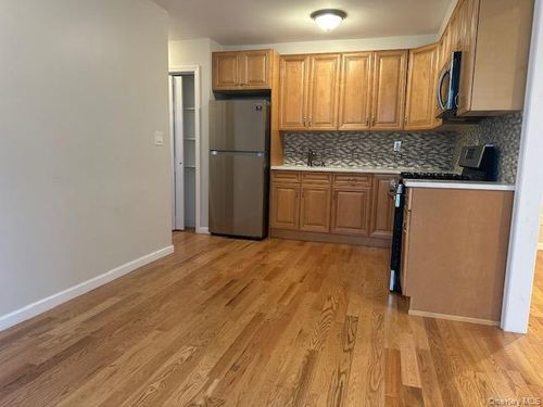 2-312 Edwards Pl, Yonkers, NY, 10703-2306 | Card Image