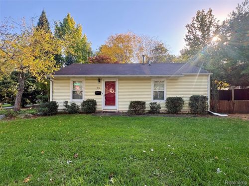 498 Saint Louis St, Ferndale, MI, 48220-3234 | Card Image